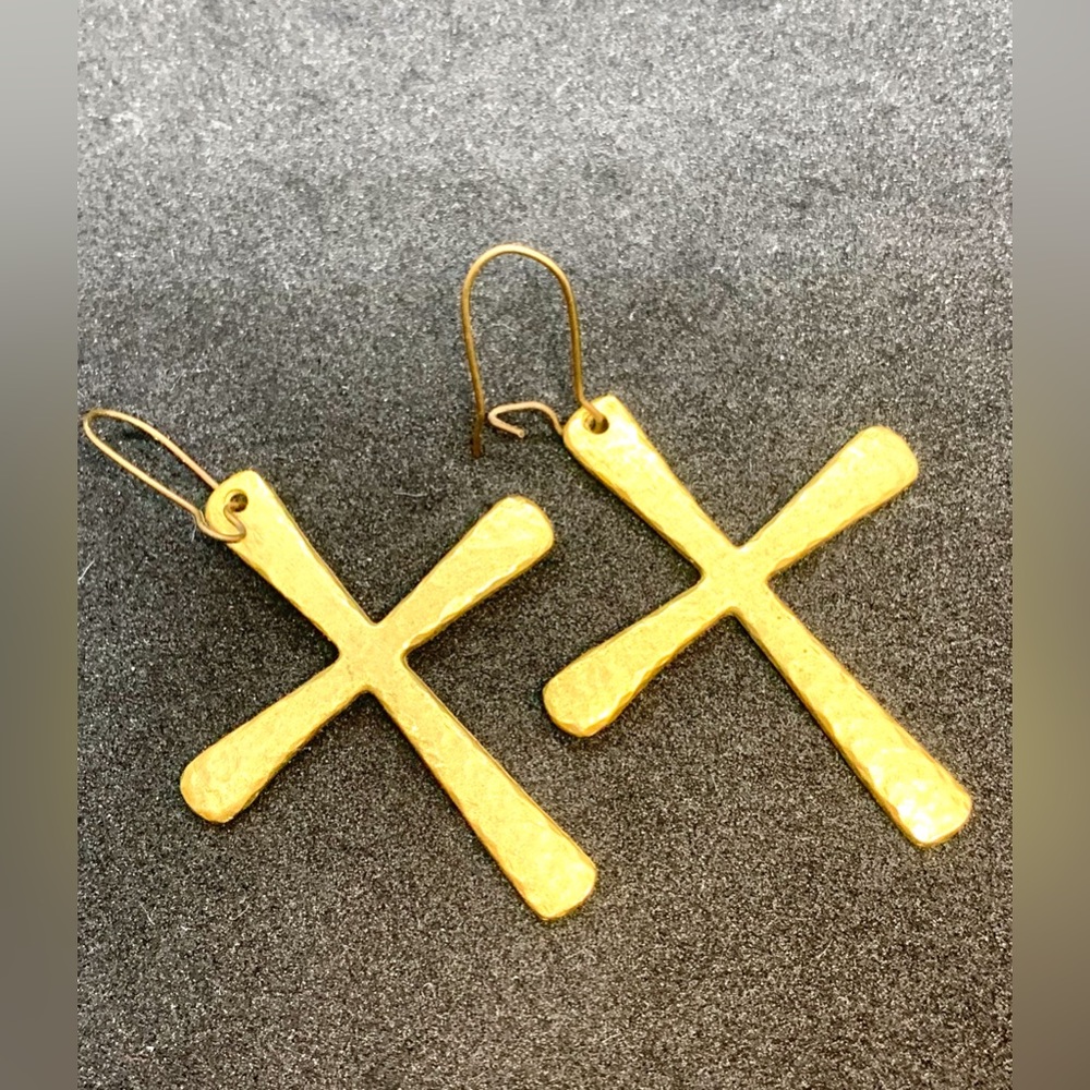 Hammered Brushed Goldtone Christian Cross Earrings 2 1/2” Excellent Condition!